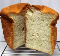 米粉＋小麦グルテン入り食パン　半切り